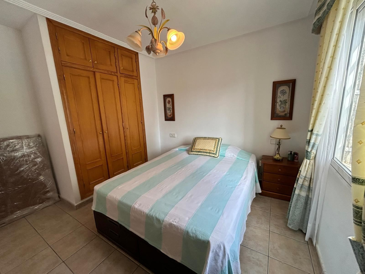 For sale - 3 Bedroom 2 Bathroom House - Townhouse in Torrevieja - Torrevieja Centro  - Alicante