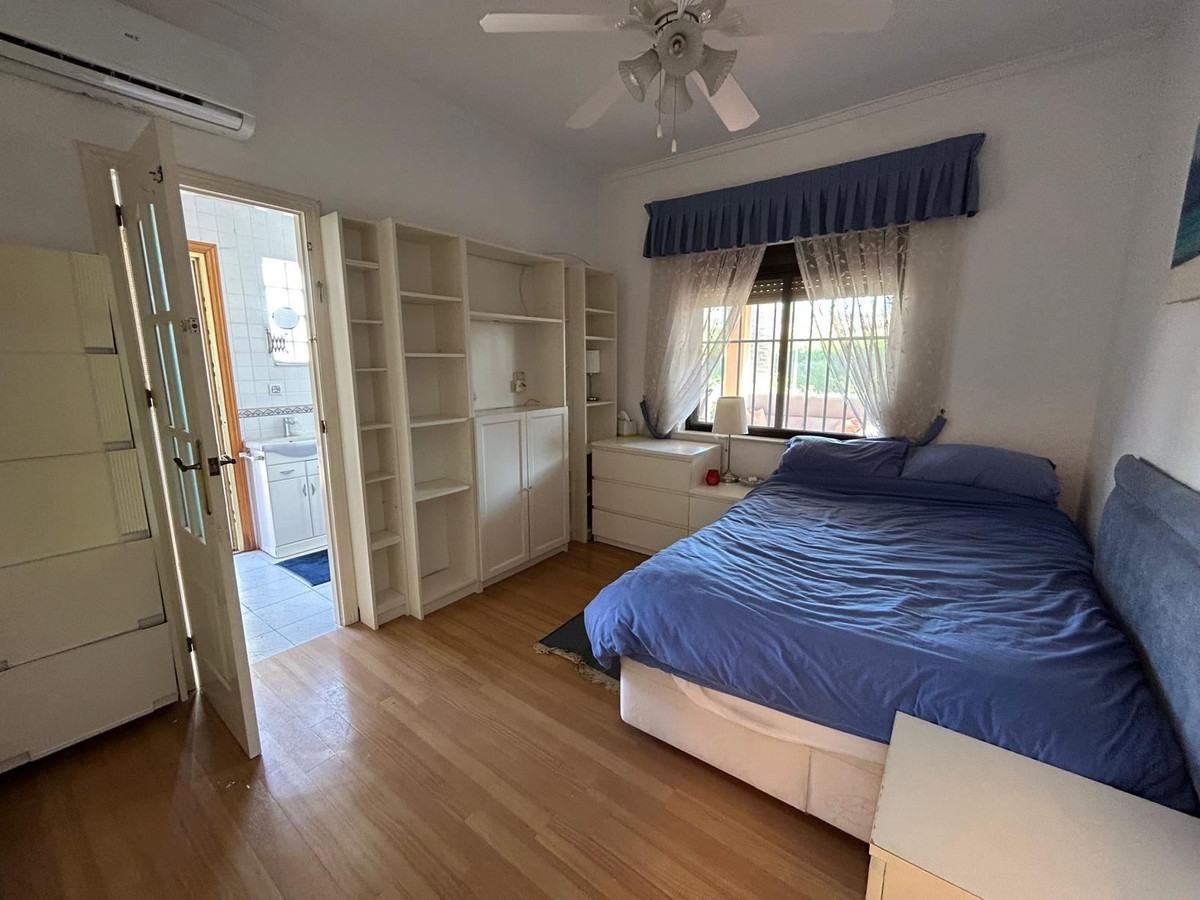 For sale - 3 Bedroom 3 Bathroom House - Detached Villa in Orihuela - Cabo Roig  - Alicante