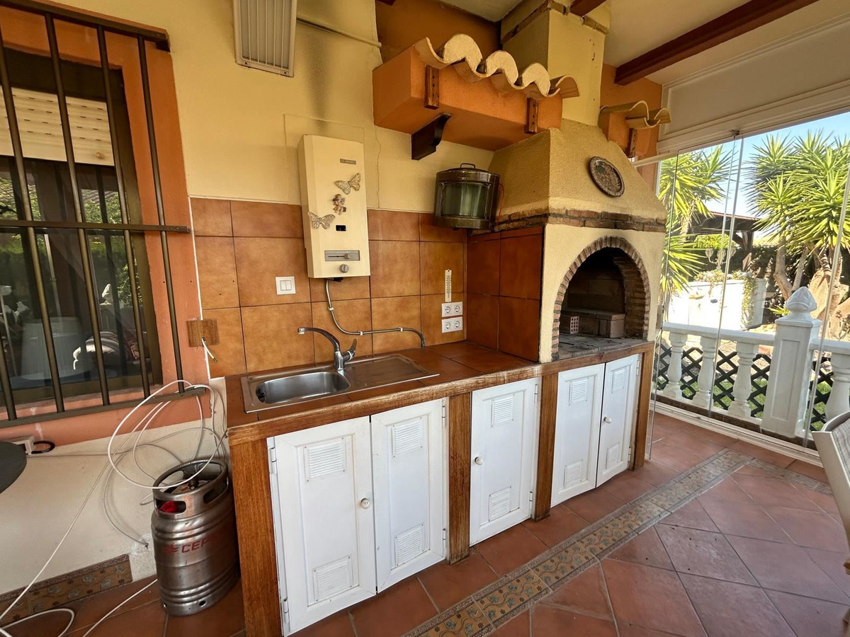 For sale - 3 Bedroom 3 Bathroom House - Detached Villa in Orihuela - Cabo Roig  - Alicante