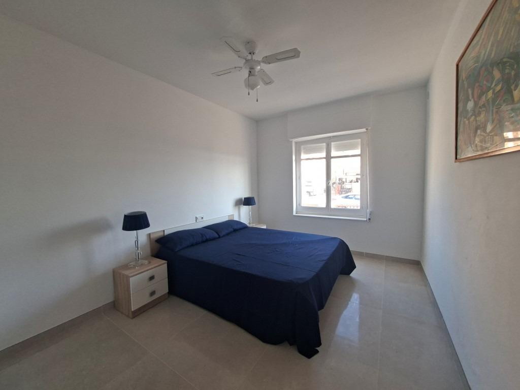 For sale - 3 Bedroom 1 Bathroom House - Townhouse in Torrevieja - Torrevieja Centro  - Alicante