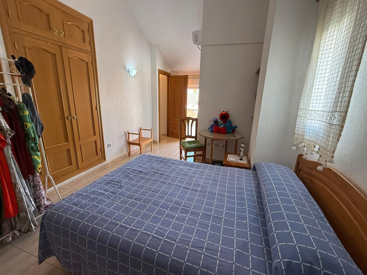 For sale - 4 Bedroom 3 Bathroom House - Townhouse in Pilar de la Horadada - Torre de la Horadada  - Alicante