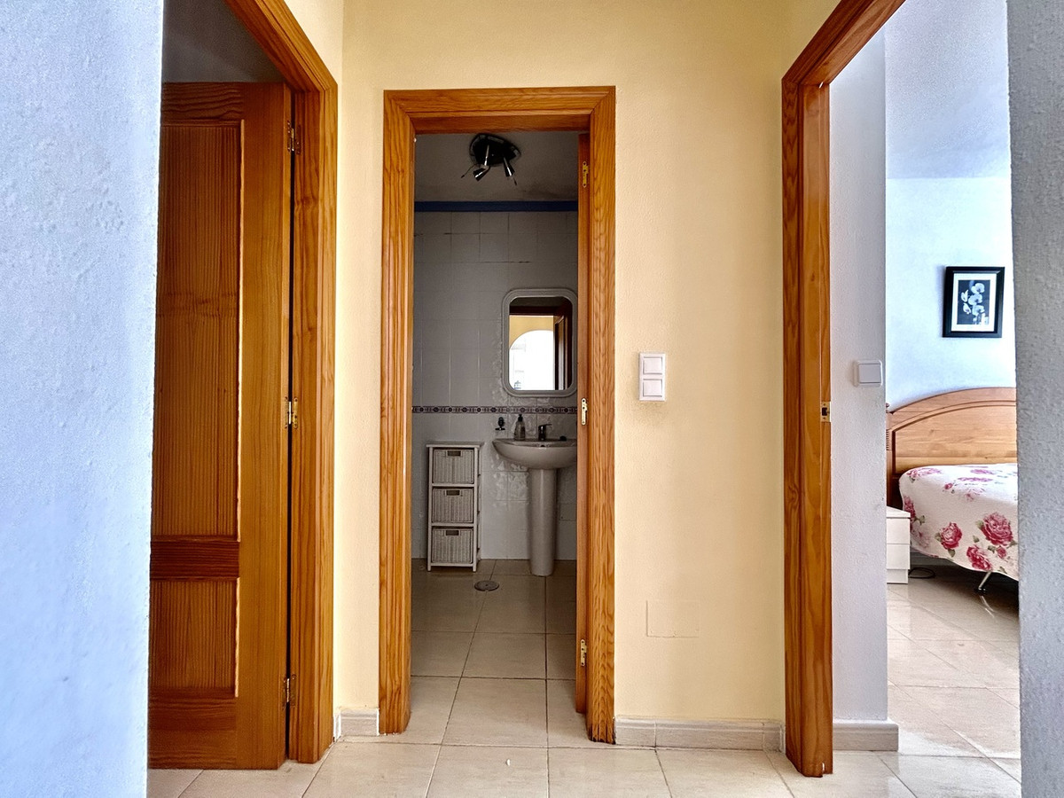 For sale - 2 Bedroom 1 Bathroom Penthouse Apartment in Villamartin - Villamartin  - Alicante