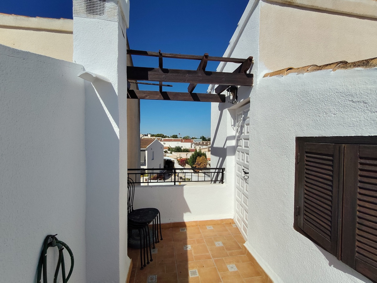 For sale - 3 Bedroom 2 Bathroom House - Townhouse in Orihuela - Los Balcones  - Alicante