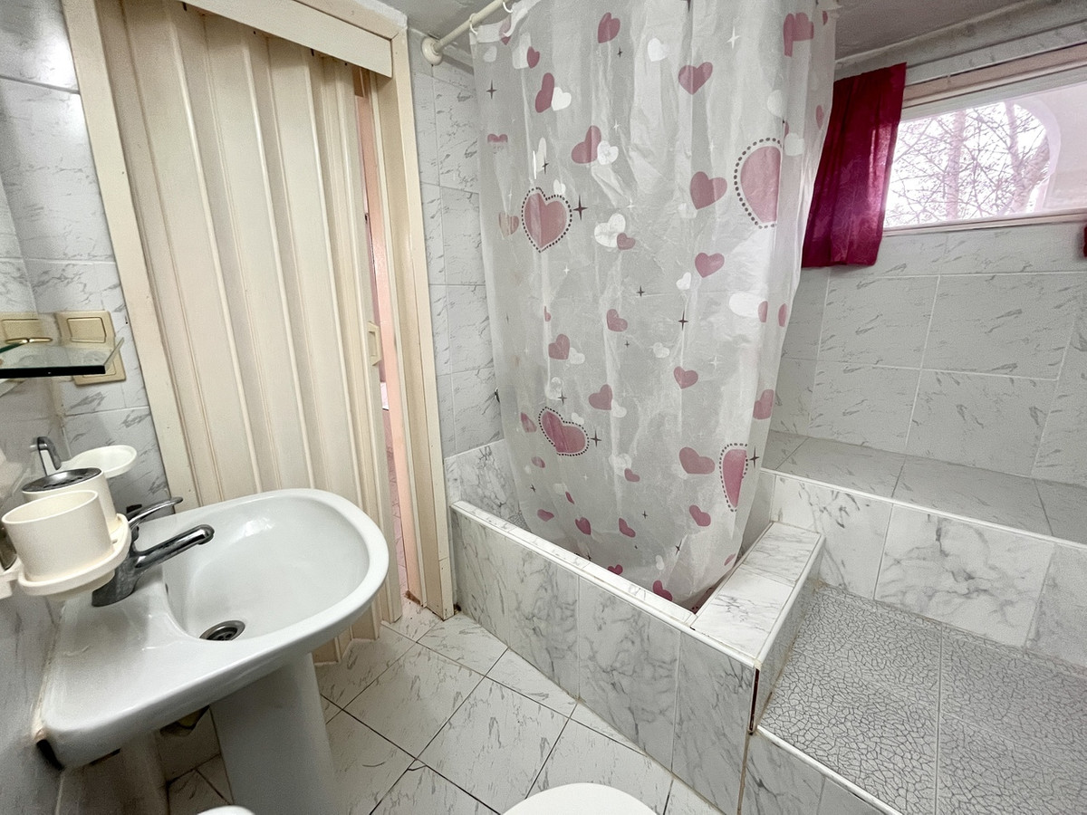 For sale - 3 Bedroom 3 Bathroom House - Detached Villa in Pilar de la Horadada - Pinar de Campoverde  - Alicante
