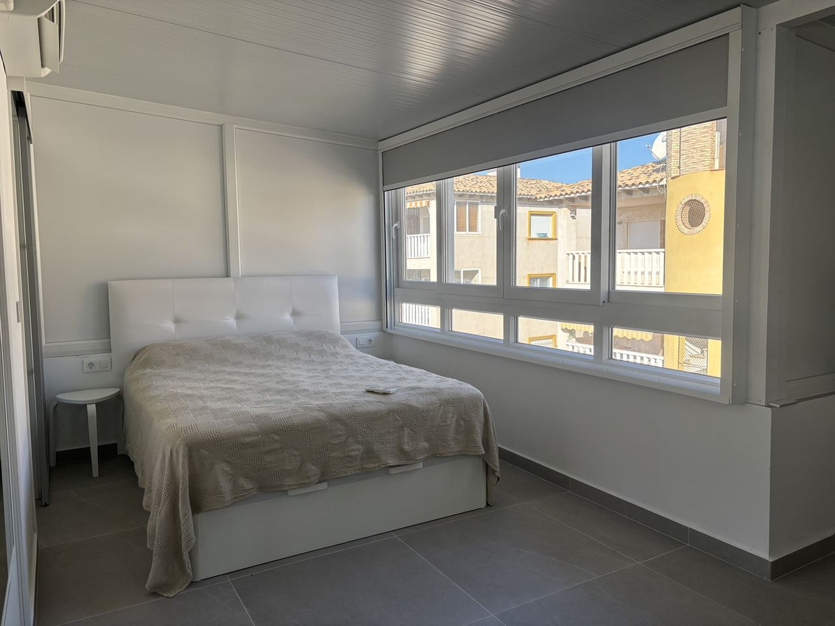 For sale - 3 Bedroom 3 Bathroom House - Townhouse in Orihuela - La Zenia  - Alicante