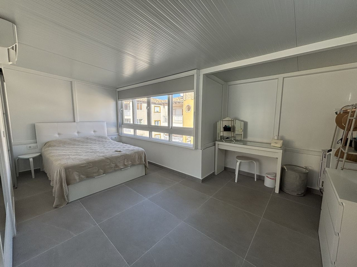 For sale - 3 Bedroom 3 Bathroom House - Townhouse in Orihuela - La Zenia  - Alicante