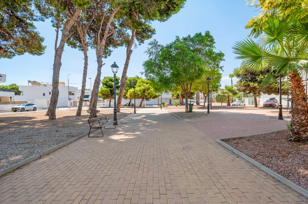 For sale - 3 Bedroom 2 Bathroom Apartment - Ground Floor Apartment in San Pedro del Pinatar - San Pedro del Pinatar Centro  - Murcia