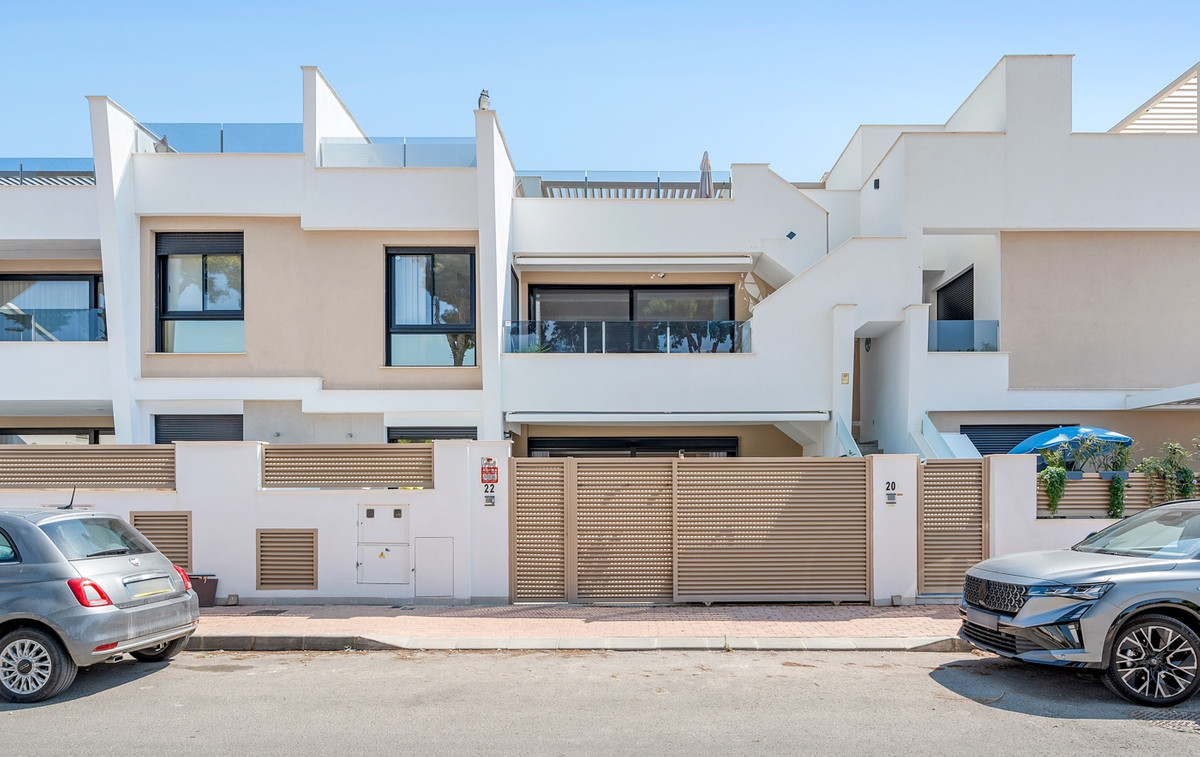 For sale - 3 Bedroom 2 Bathroom Apartment - Ground Floor Apartment in San Pedro del Pinatar - San Pedro del Pinatar Centro  - Murcia