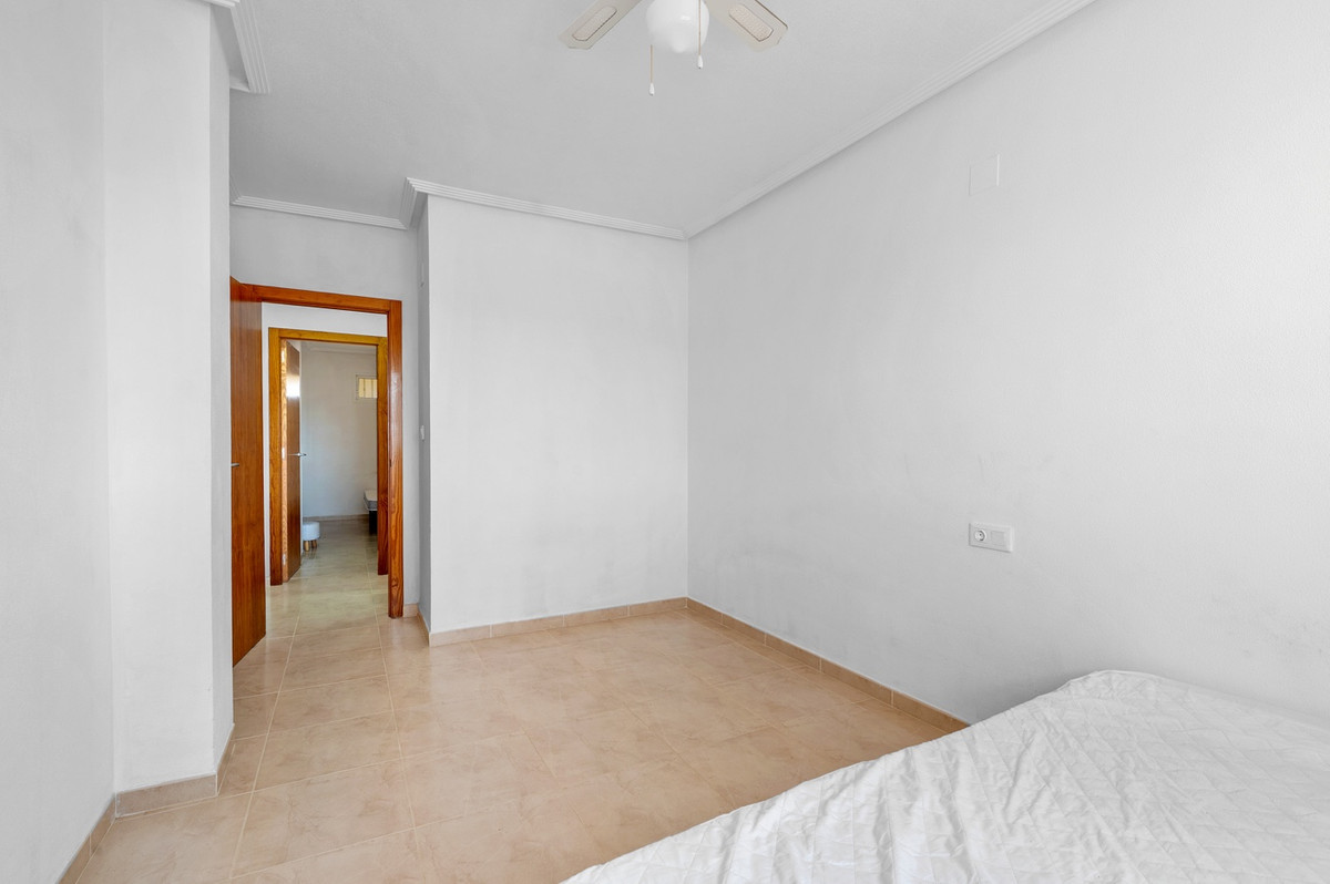 For sale - 3 Bedroom 2 Bathroom Apartment - Middle Floor Apartment in Orihuela - Orihuela Costa  - Alicante
