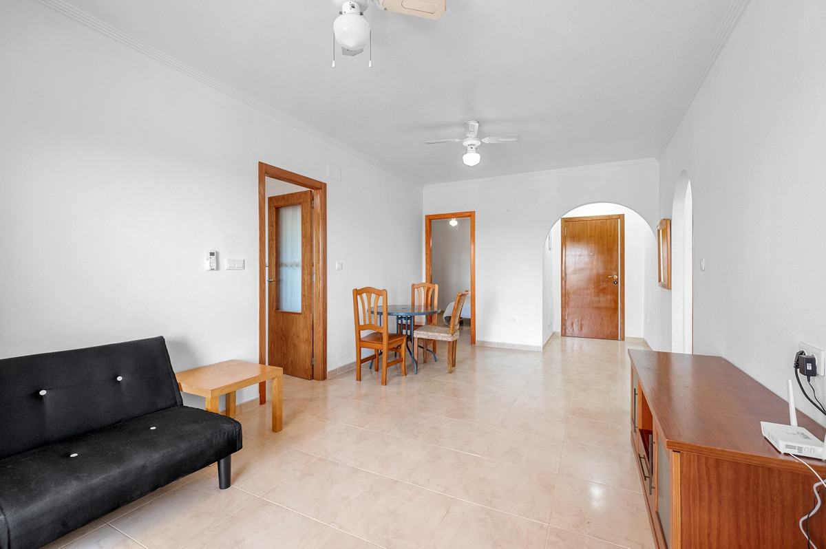 For sale - 3 Bedroom 2 Bathroom Apartment - Middle Floor Apartment in Orihuela - Orihuela Costa  - Alicante