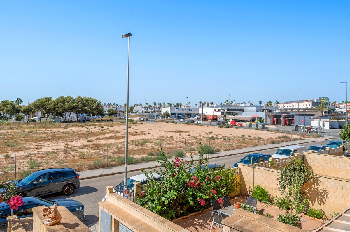 For sale - 3 Bedroom 2 Bathroom Apartment - Middle Floor Apartment in Orihuela - Orihuela Costa  - Alicante