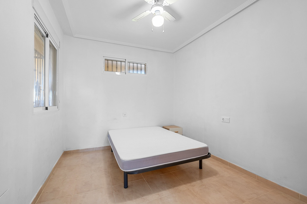 For sale - 3 Bedroom 2 Bathroom Apartment - Middle Floor Apartment in Orihuela - Orihuela Costa  - Alicante