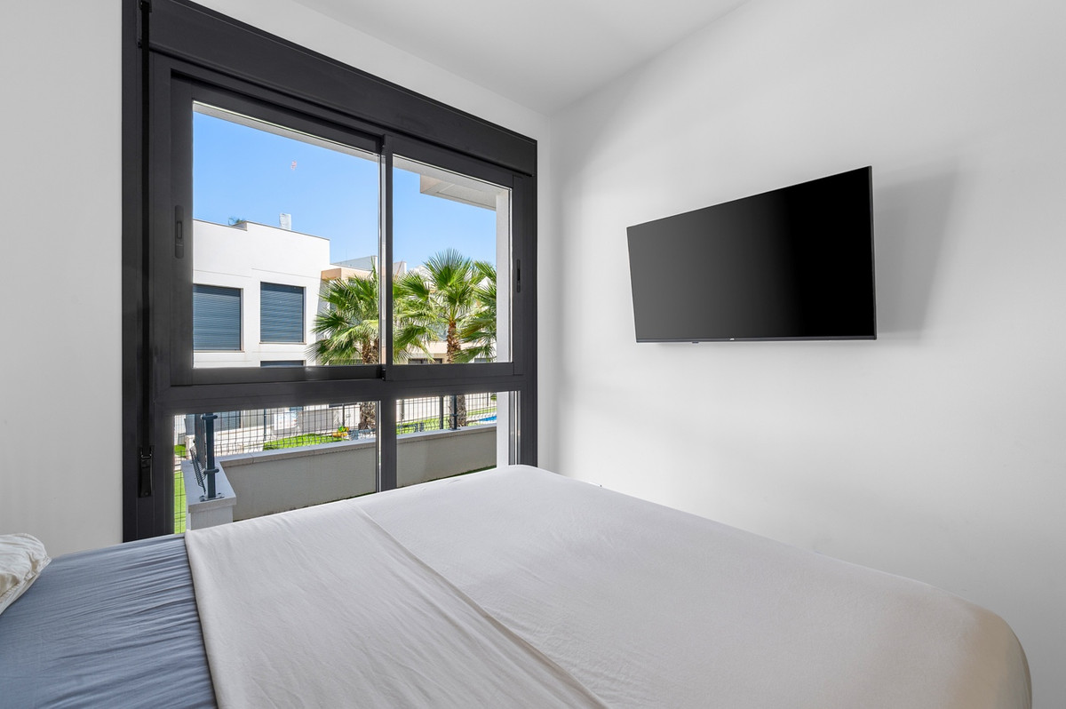 For sale - 2 Bedroom 2 Bathroom Apartment - Ground Floor Apartment in Orihuela - Villamartin  - Alicante