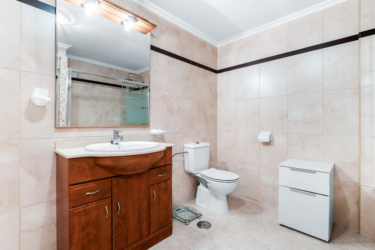 For sale - 2 Bedroom 2 Bathroom Apartment - Middle Floor Apartment in Orihuela - Playa Flamenca  - Alicante