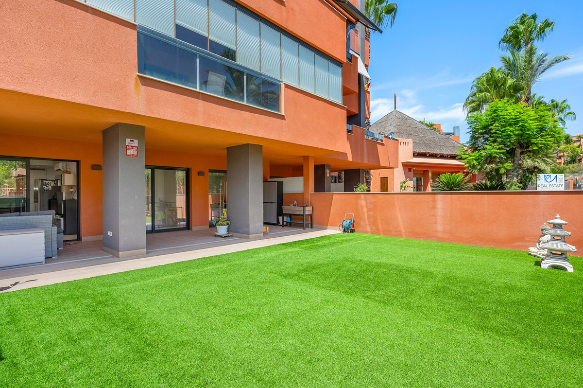 For sale - 2 Bedroom 2 Bathroom Apartment - Ground Floor Apartment in Orihuela - Villamartin  - Alicante