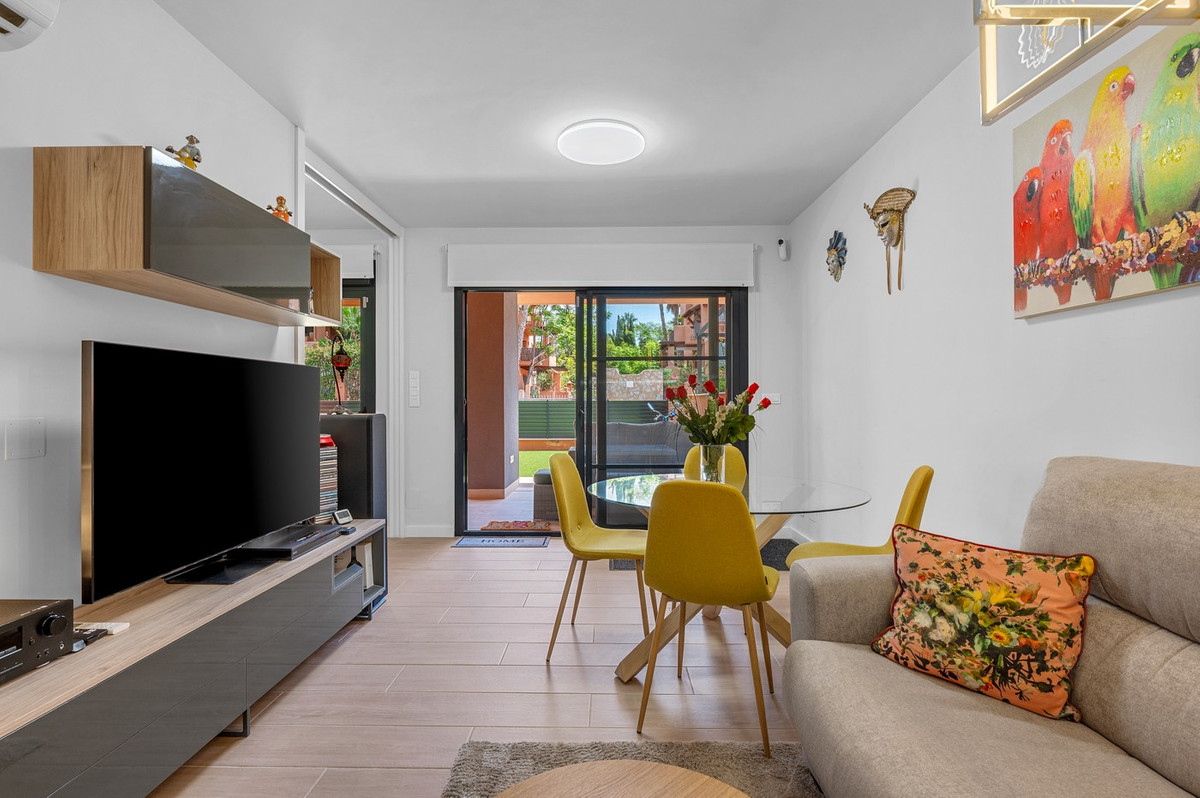 For sale - 2 Bedroom 2 Bathroom Apartment - Ground Floor Apartment in Orihuela - Villamartin  - Alicante