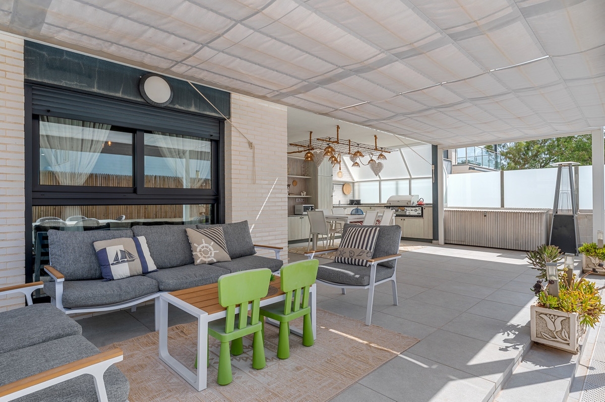 For sale - 3 Bedroom 2 Bathroom Apartment - Ground Floor Apartment in Guardamar del Segura - Guardamar del Segura Centro  - Alicante
