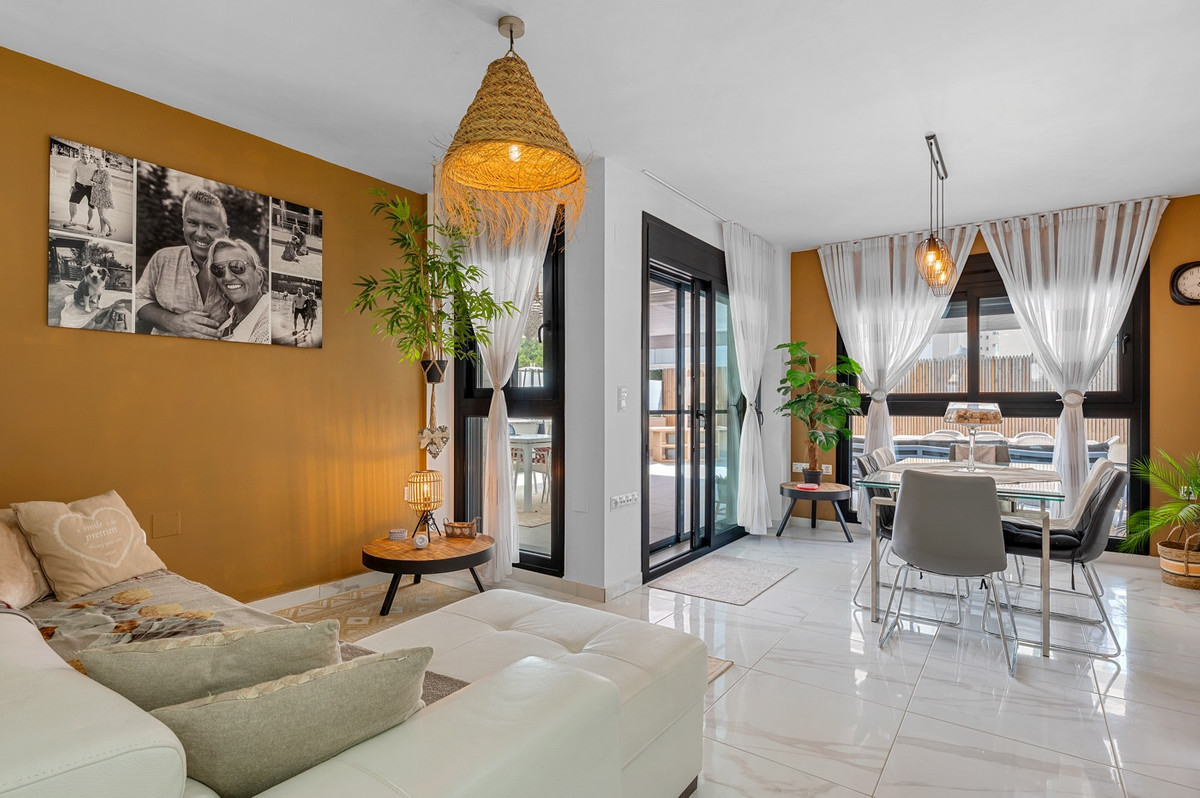 For sale - 3 Bedroom 2 Bathroom Apartment - Ground Floor Apartment in Guardamar del Segura - Guardamar del Segura Centro  - Alicante