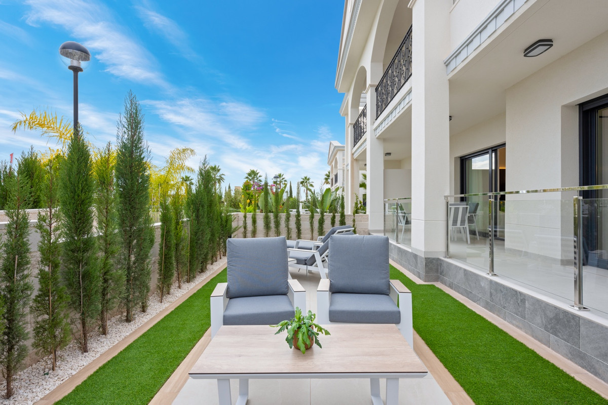 For sale - 2 Bedroom 2 Bathroom Apartment - Ground Floor Apartment in Rojales - Ciudad Quesada  - Alicante