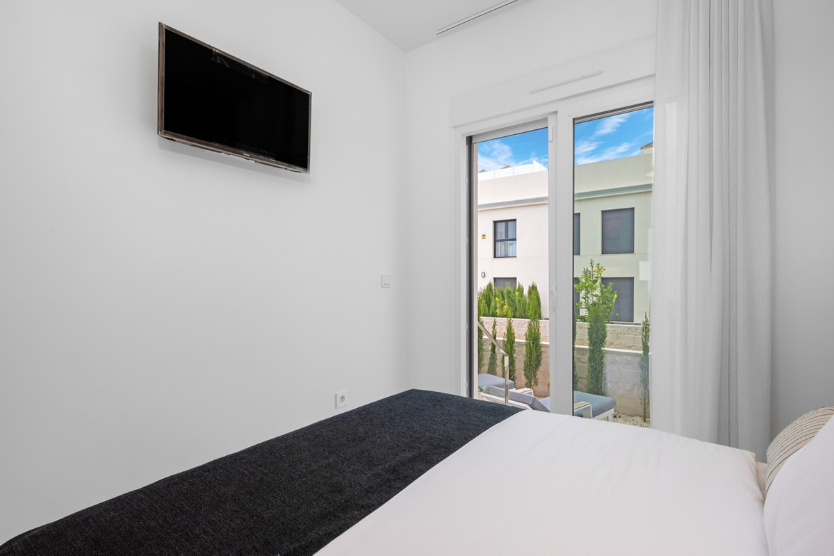 For sale - 2 Bedroom 2 Bathroom Apartment - Ground Floor Apartment in Rojales - Ciudad Quesada  - Alicante