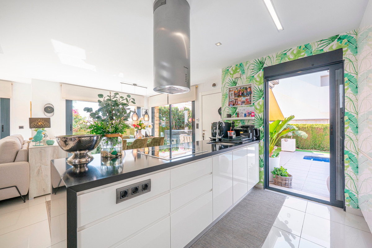 For sale - 3 Bedroom 2 Bathroom House - Detached Villa in Rojales - Lo Pepin  - Alicante