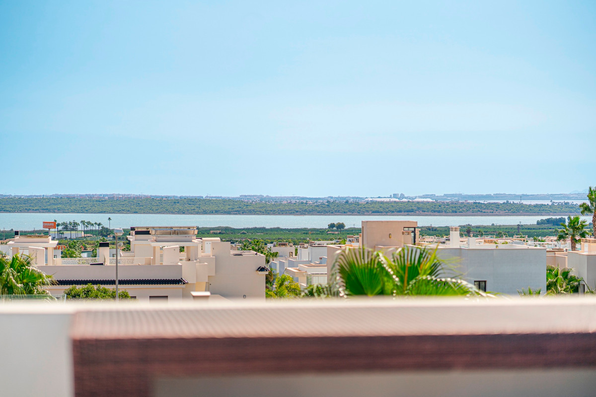 For sale - 3 Bedroom 2 Bathroom House - Detached Villa in Rojales - Lo Pepin  - Alicante
