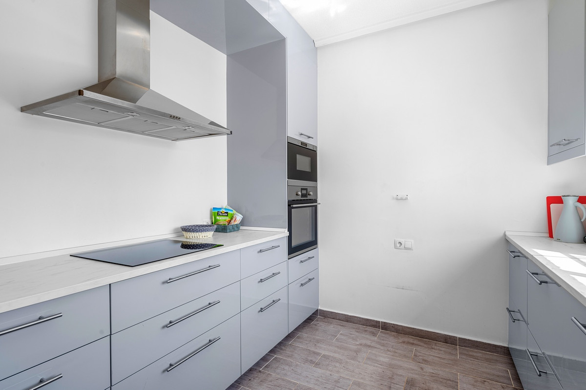 For sale - 3 Bedroom 3 Bathroom House - Detached Villa in Rojales - Ciudad Quesada  - Alicante