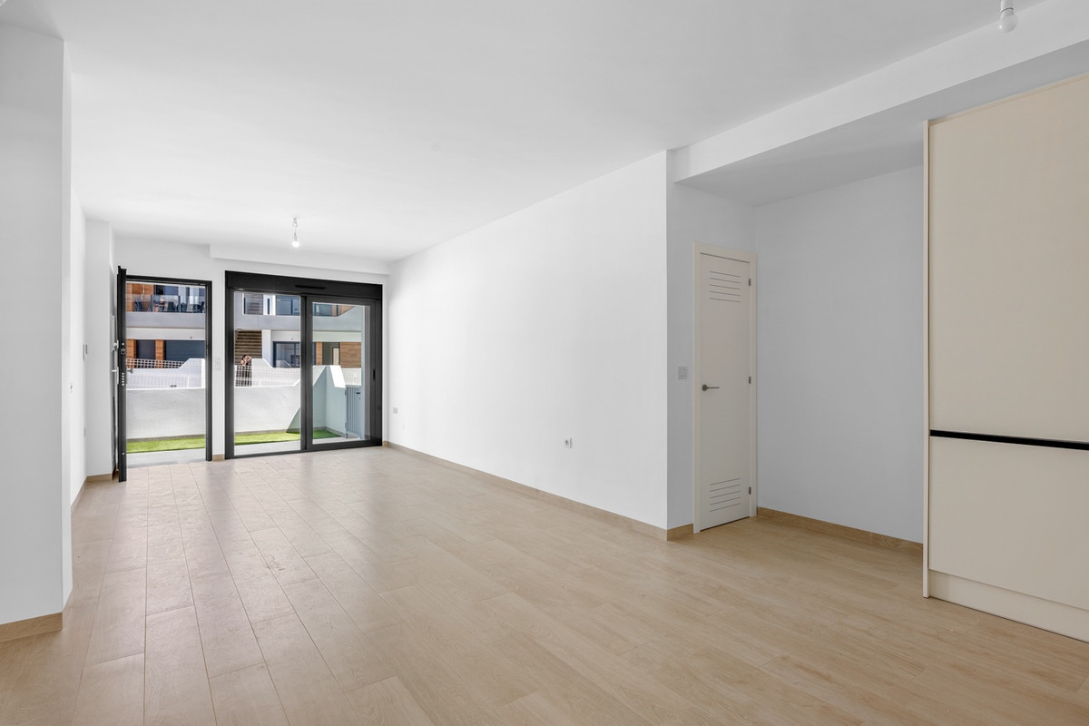 For sale - 2 Bedroom 2 Bathroom Apartment - Ground Floor Apartment in San Miguel de Salinas - San Miguel  - Alicante