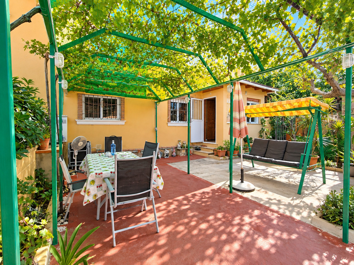 For sale - 4 Bedroom 2 Bathroom House - Townhouse in Rojales - Ciudad Quesada  - Alicante