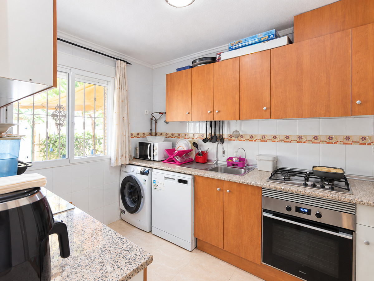 For sale - 4 Bedroom 2 Bathroom House - Townhouse in Rojales - Ciudad Quesada  - Alicante