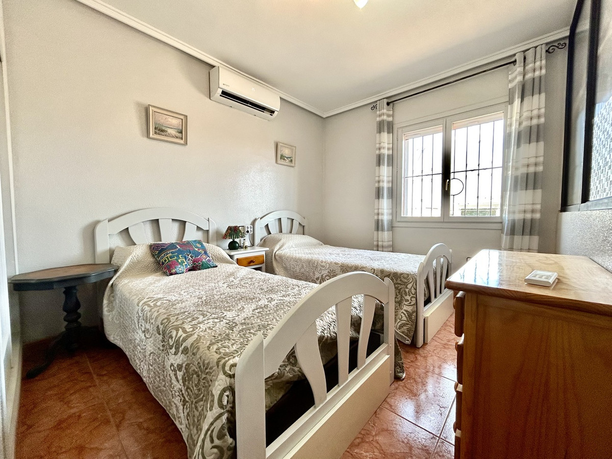 For sale - 2 Bedroom 2 Bathroom House - Townhouse in Orihuela - Playa Flamenca  - Alicante
