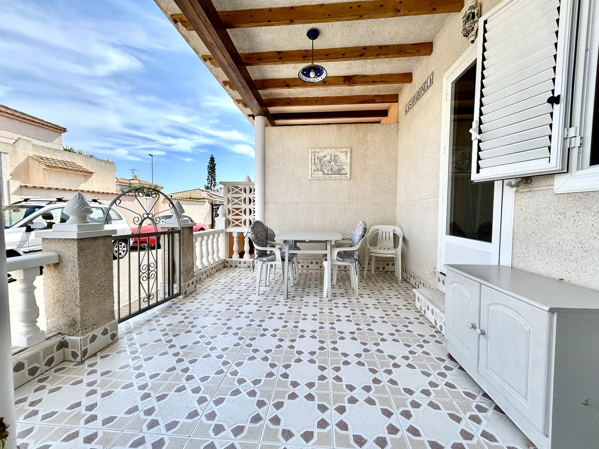 For sale - 2 Bedroom 2 Bathroom House - Townhouse in Orihuela - Playa Flamenca  - Alicante