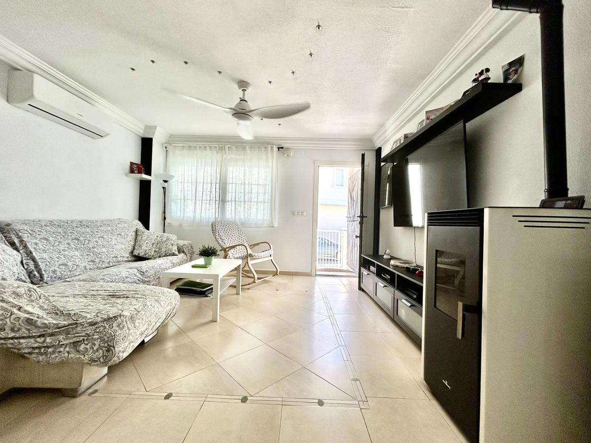 For sale - 4 Bedroom 3 Bathroom House - Townhouse in Formentera del Segura - Formentera del Segura Centro  - Alicante