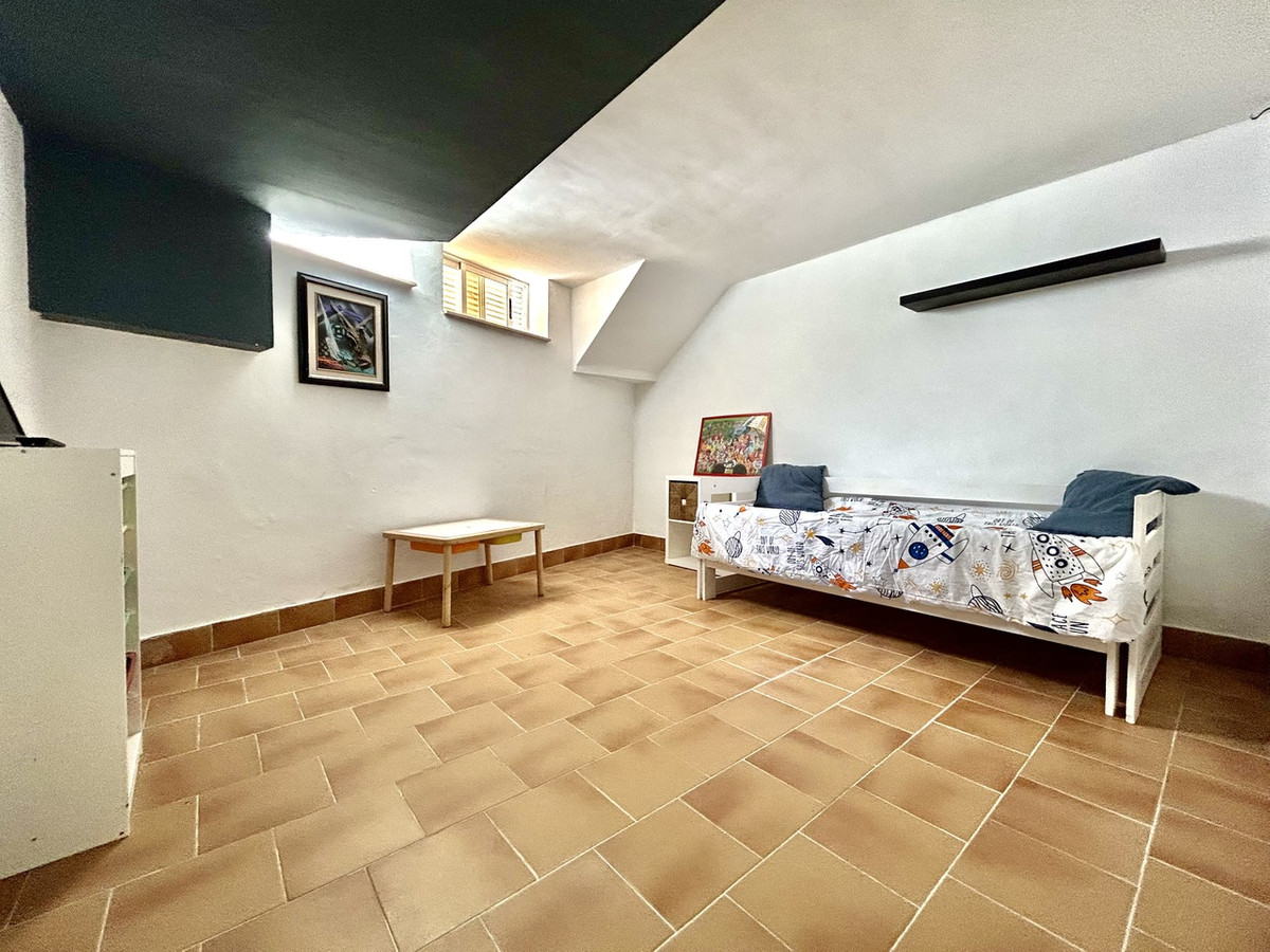 For sale - 4 Bedroom 3 Bathroom House - Townhouse in Almoradi - Heredades  - Alicante