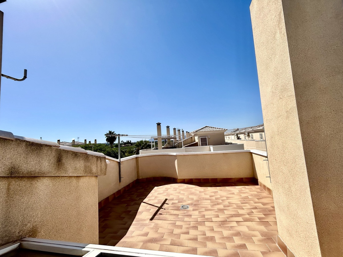 For sale - 4 Bedroom 3 Bathroom House - Townhouse in Almoradi - Heredades  - Alicante