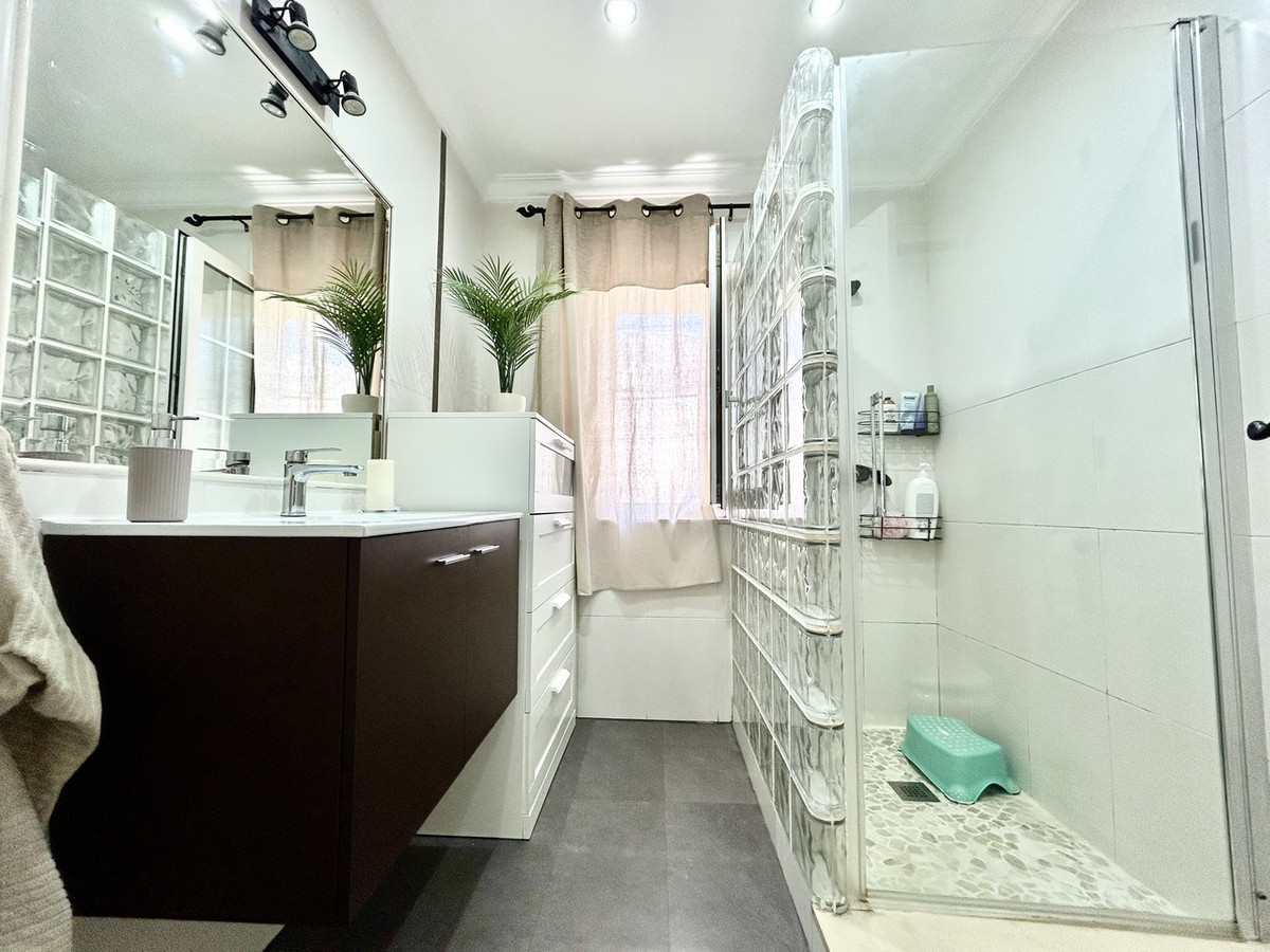 For sale - 4 Bedroom 3 Bathroom House - Townhouse in Almoradi - Heredades  - Alicante