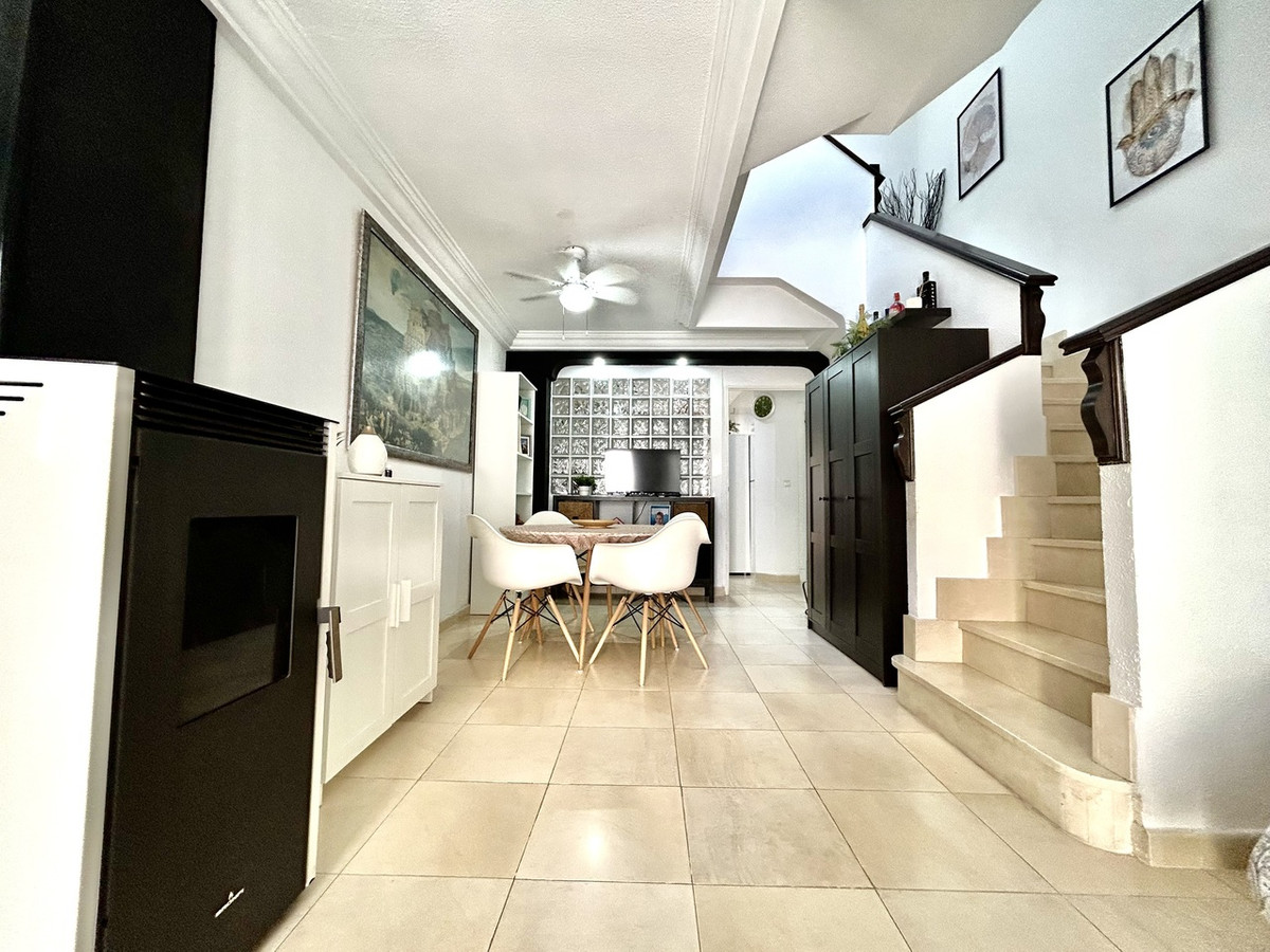 For sale - 4 Bedroom 3 Bathroom House - Townhouse in Almoradi - Heredades  - Alicante