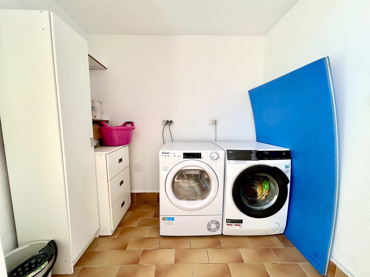 For sale - 4 Bedroom 3 Bathroom House - Townhouse in Almoradi - Heredades  - Alicante