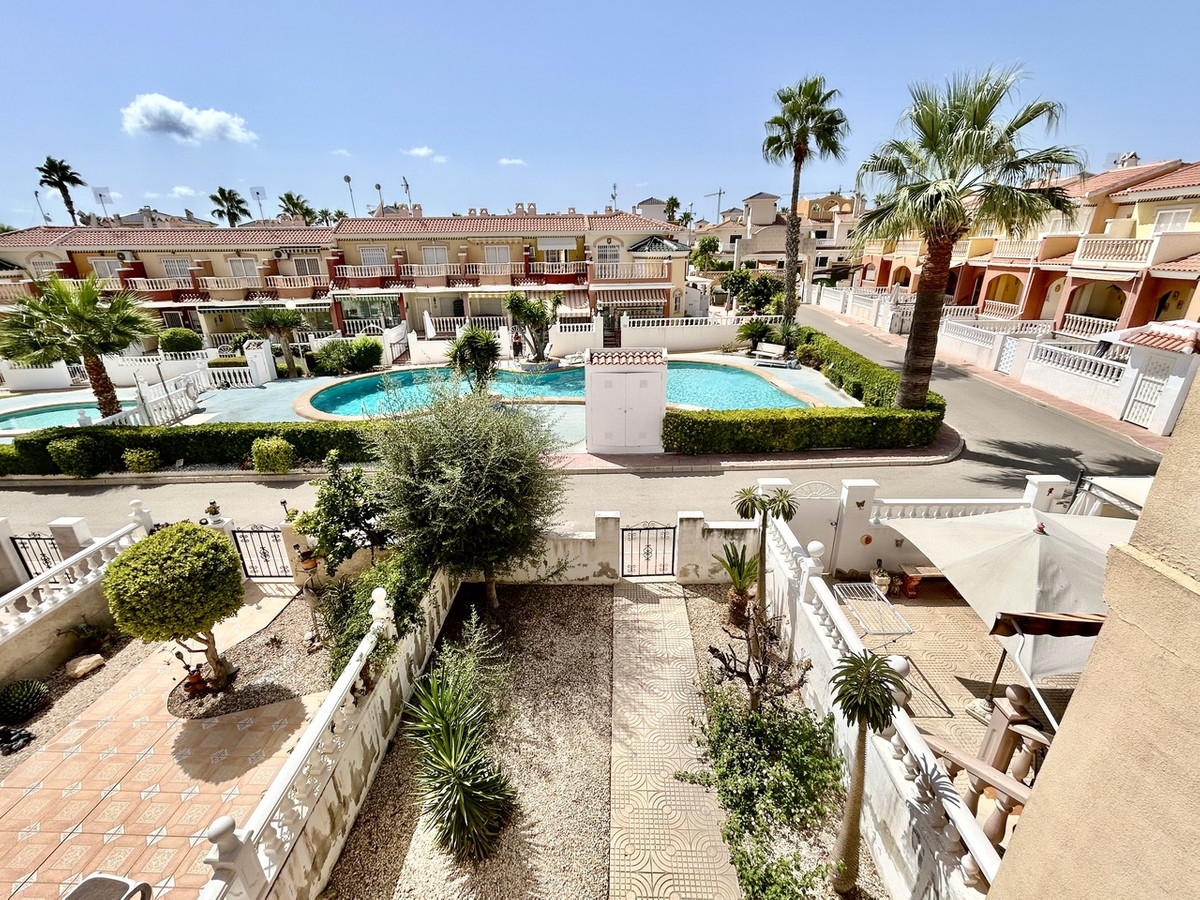 For sale - 3 Bedroom 2 Bathroom House - Townhouse in Rojales - Ciudad Quesada  - Alicante