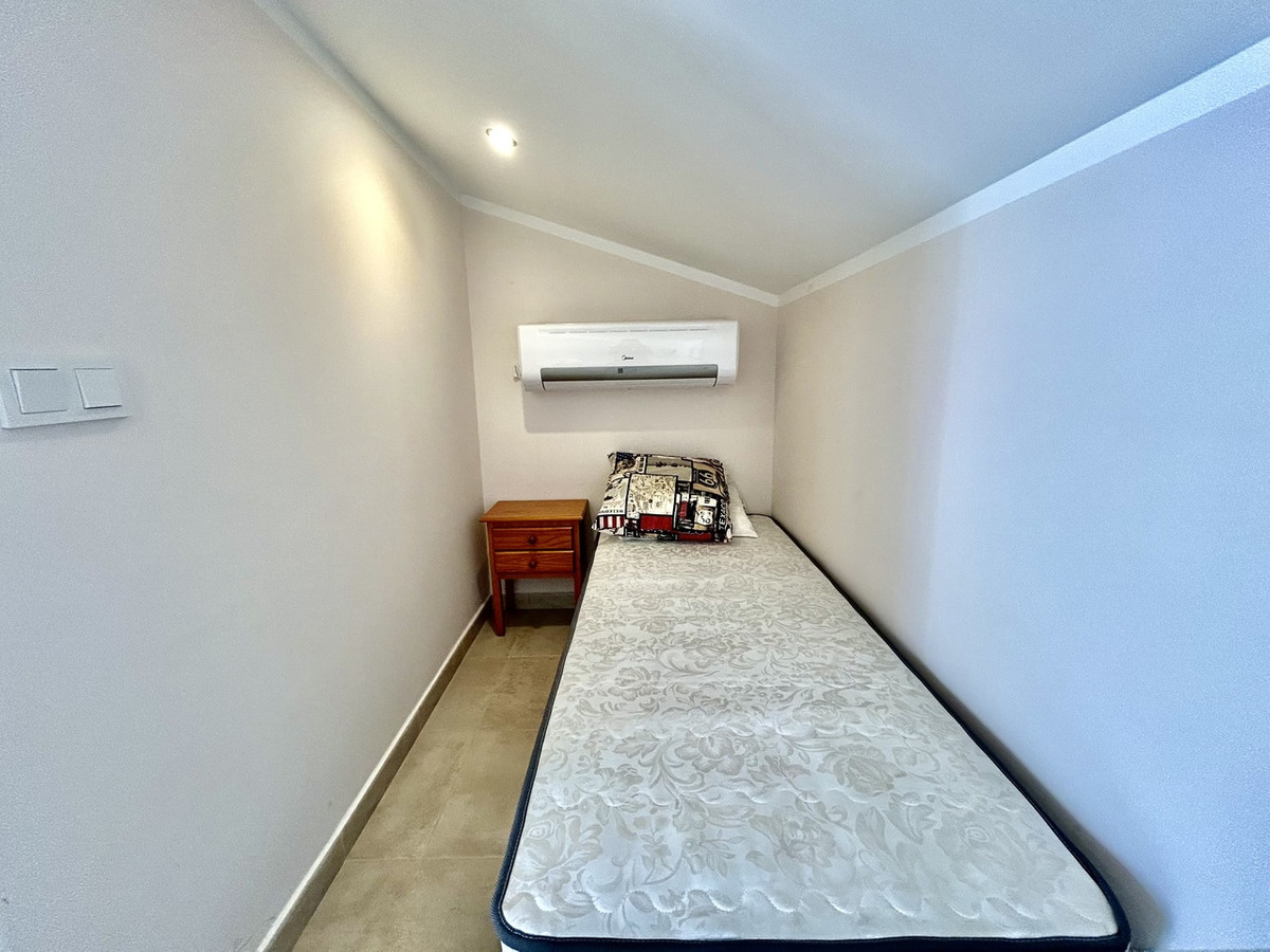 For sale - 3 Bedroom 3 Bathroom House - Townhouse in Rojales - Ciudad Quesada  - Alicante