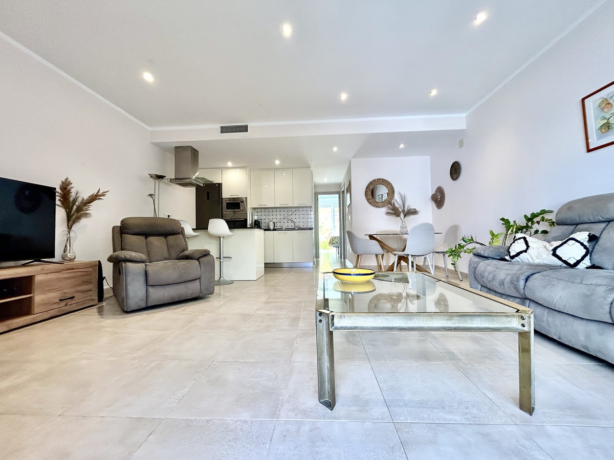 For sale - 3 Bedroom 3 Bathroom House - Townhouse in Rojales - Ciudad Quesada  - Alicante