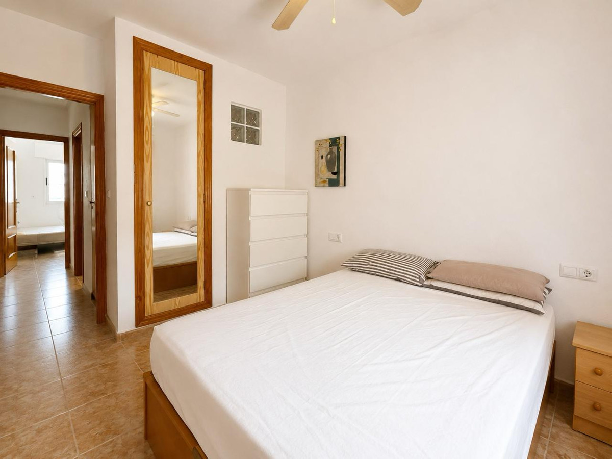 For sale - 3 Bedroom 2 Bathroom Top Floor Apartment in La Zenia - La Zenia  - Alicante