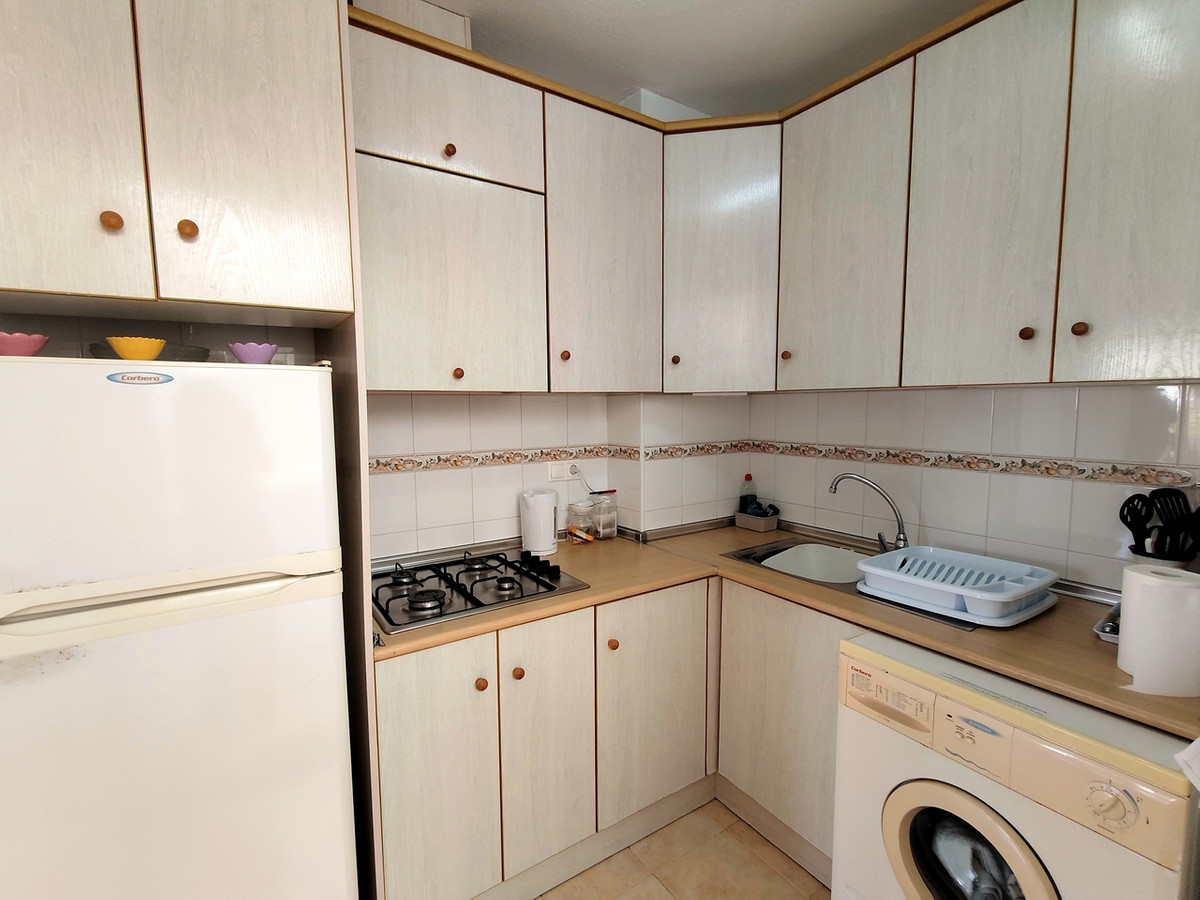 For sale - 2 Bedroom 1 Bathroom Apartment - Middle Floor Apartment in Orihuela - La Zenia  - Alicante