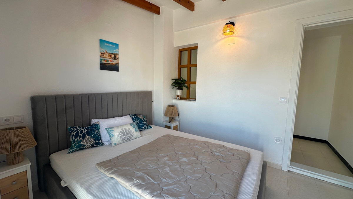 For sale - 3 Bedroom 2 Bathroom House - Townhouse in Torrevieja - La Mata  - Alicante