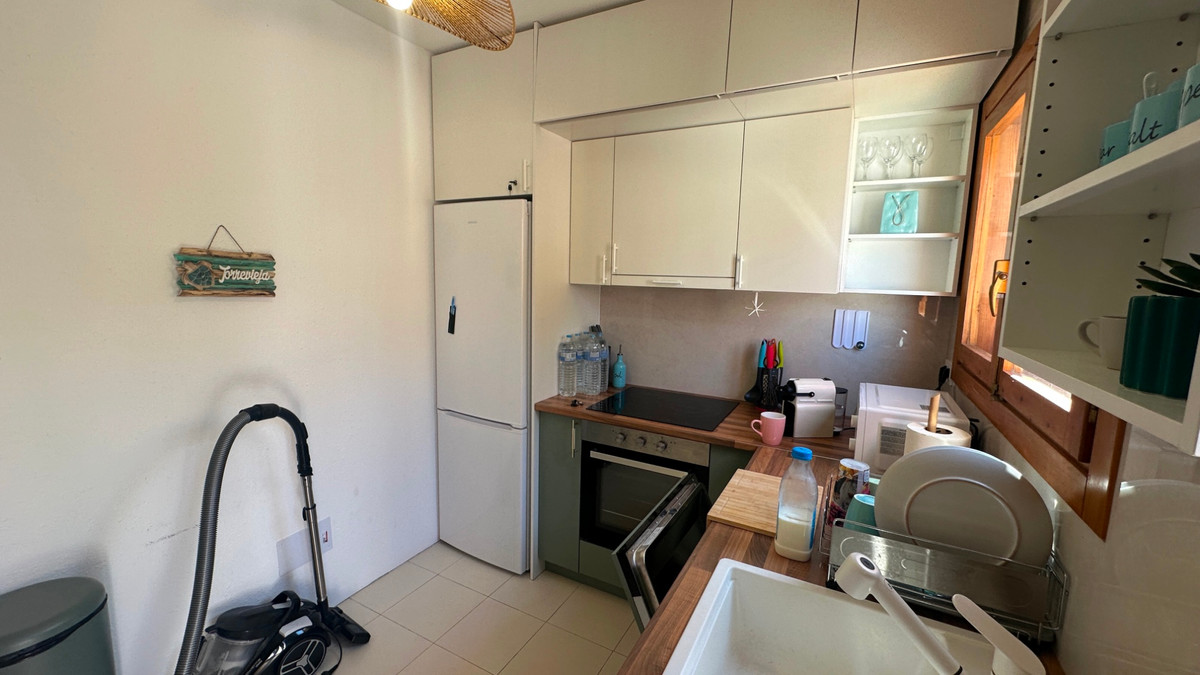For sale - 3 Bedroom 2 Bathroom House - Townhouse in Torrevieja - La Mata  - Alicante