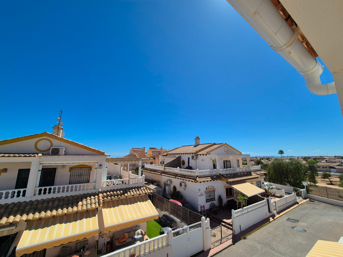 For sale - 3 Bedroom 2 Bathroom House - Townhouse in Orihuela - La Florida  - Alicante