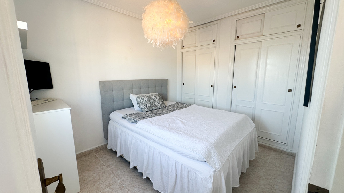 For sale - 4 Bedroom 2 Bathroom House - Townhouse in Orihuela - Los Altos  - Alicante