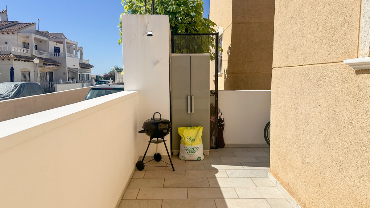 For sale - 4 Bedroom 2 Bathroom House - Townhouse in Orihuela - Los Altos  - Alicante