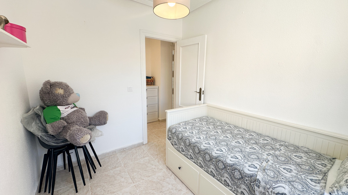 For sale - 4 Bedroom 2 Bathroom House - Townhouse in Orihuela - Los Altos  - Alicante