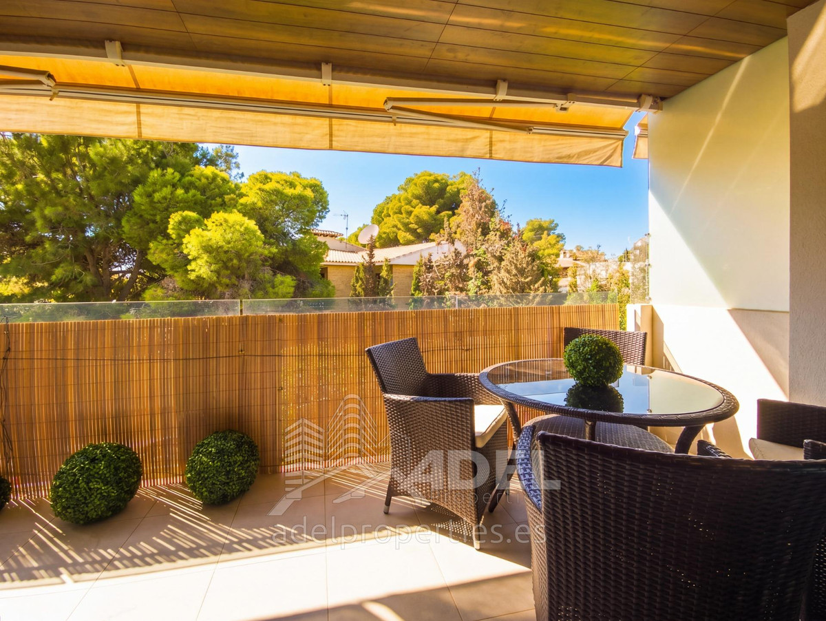 For sale - 2 Bedroom 2 Bathroom Apartment - Middle Floor Apartment in Orihuela - Orihuela Costa  - Alicante